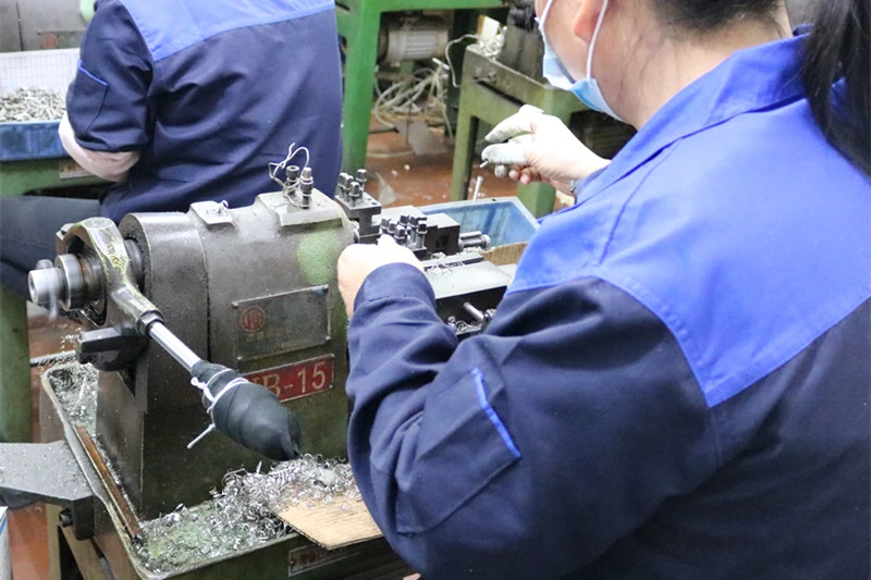 Table lathing